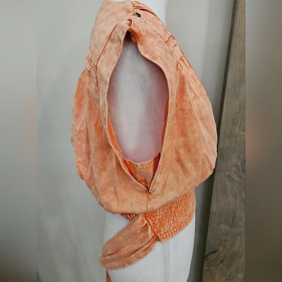 FATE Smocked Crop Utility Blouse In Pastel Orange. Size Small - Picture 8 of 12